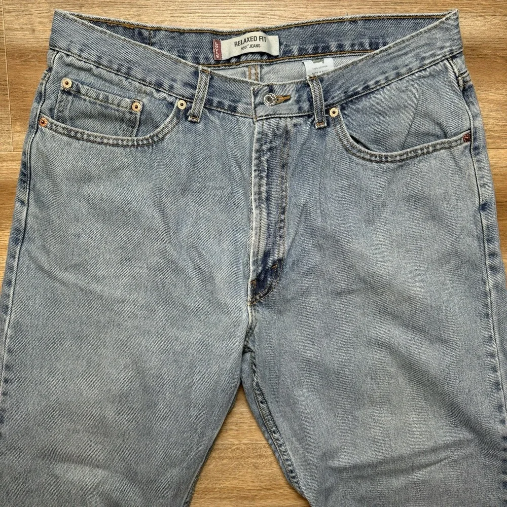 Vintage Levis Jeans Men 38x30 Blue 550 Relaxed Fit Baggy Light Wash Fits 36x29